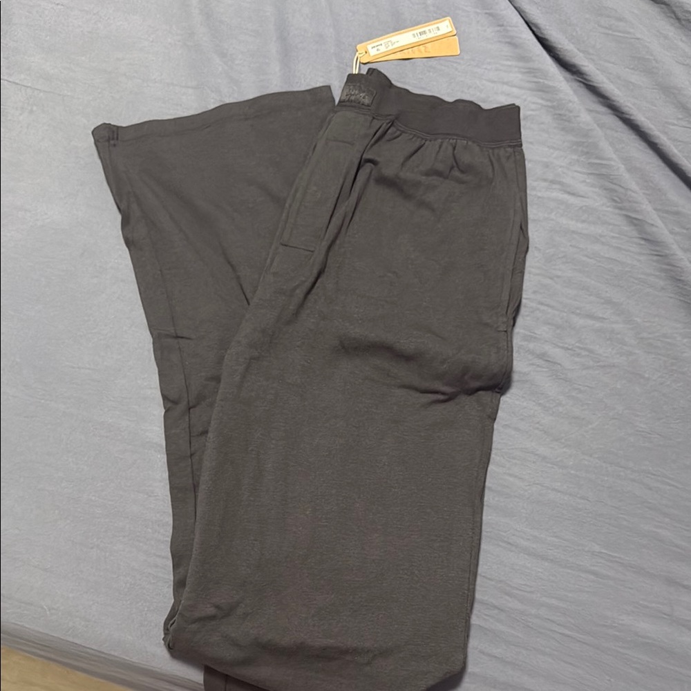 Unisex  Black loungewear bottoms